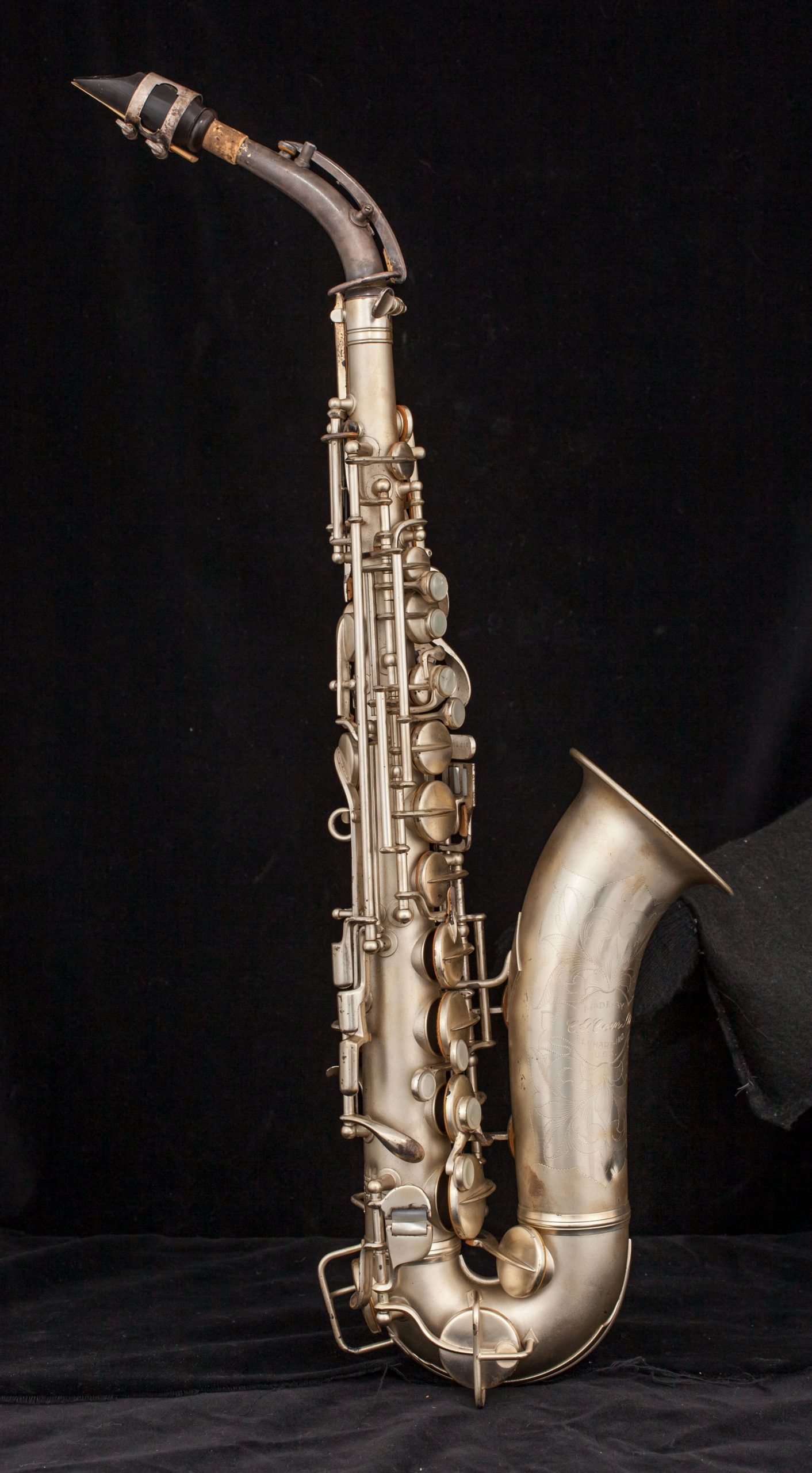 image of a soprano saxophone from the right side